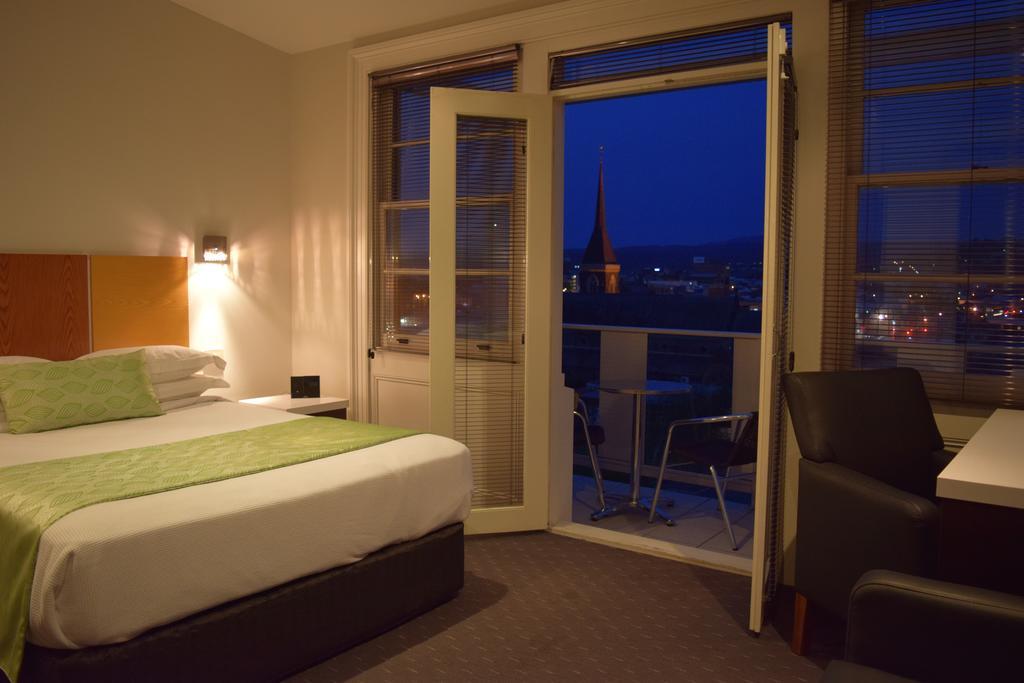 Auldington Hotel ลอนเชสตัน ภายนอก รูปภาพ