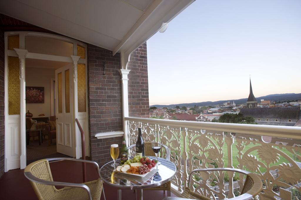Auldington Hotel ลอนเชสตัน ภายนอก รูปภาพ