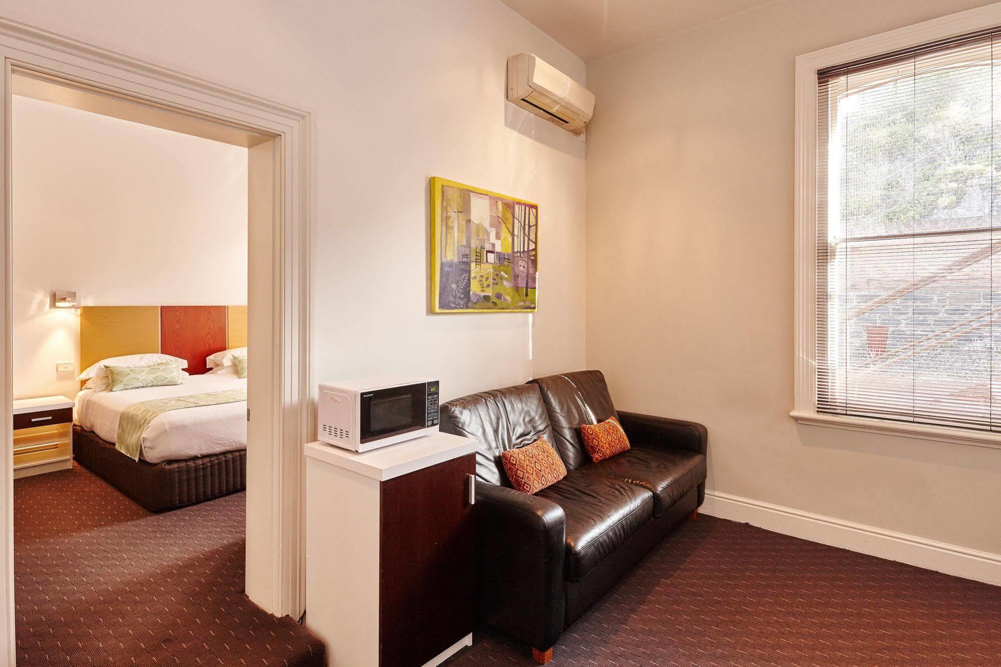 Auldington Hotel ลอนเชสตัน ภายนอก รูปภาพ