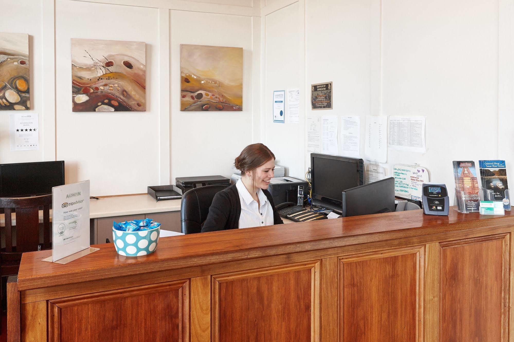 Auldington Hotel ลอนเชสตัน ภายนอก รูปภาพ